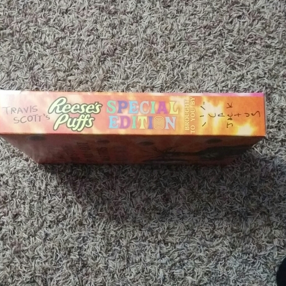 Travis Scott's Special Editon cereal - Picture 3 of 3